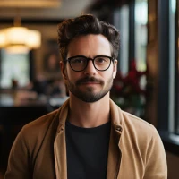 Lester Auer, Senior Captions Writer