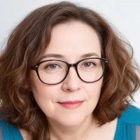 Prudence Jerde, Entertainment Writer