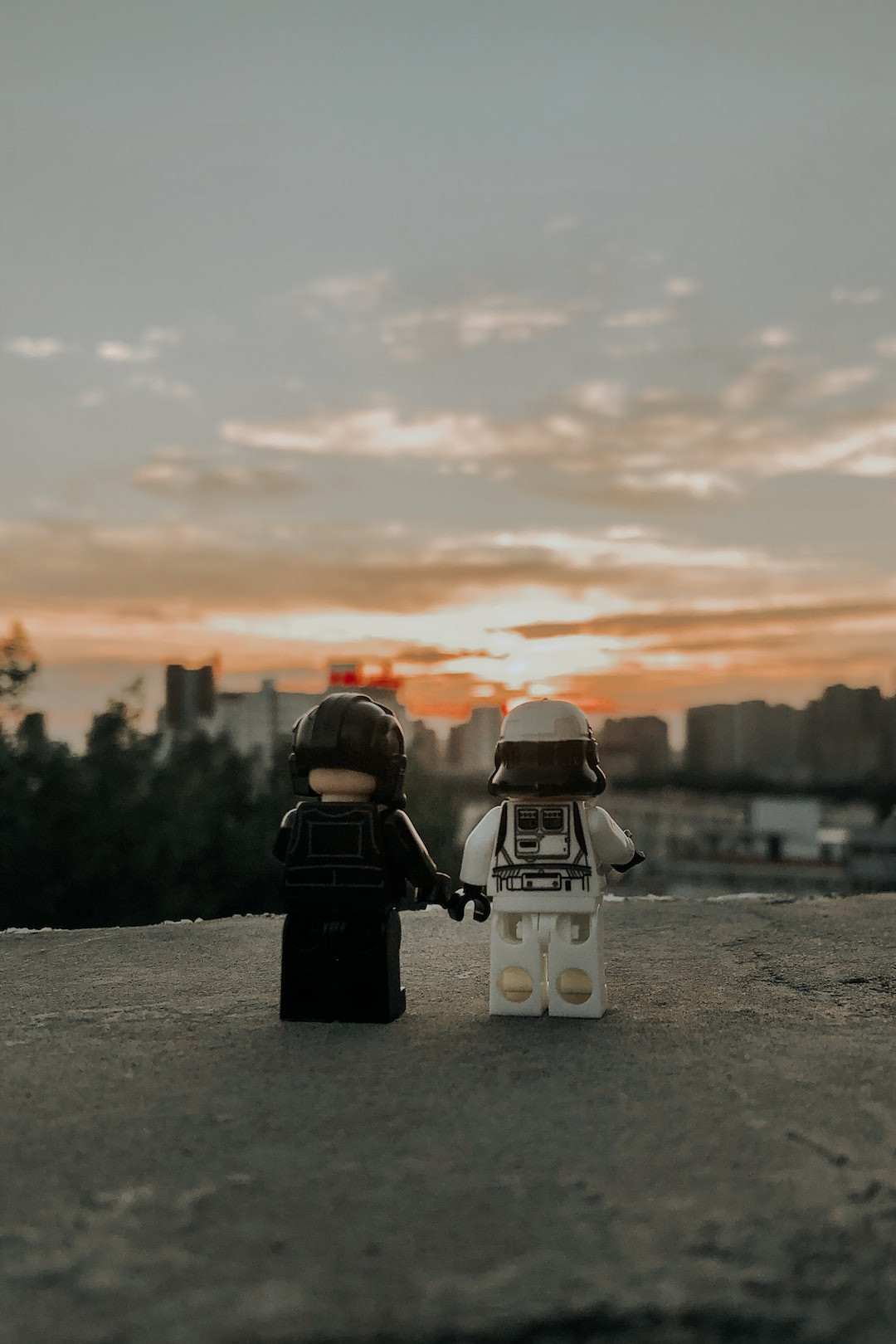 2023 Top Small SUVs - Comprehensive Buyer's Guide Cover Image.