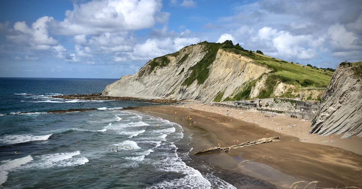 25 thoughtful 25-year anniversary gift ideas for your partner.