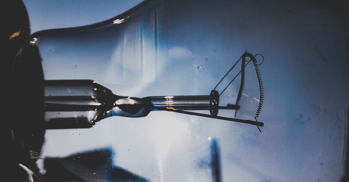 Art of writing engaging captions for content marketing.