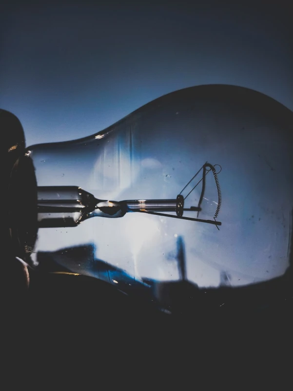 Art of writing engaging captions for content marketing.