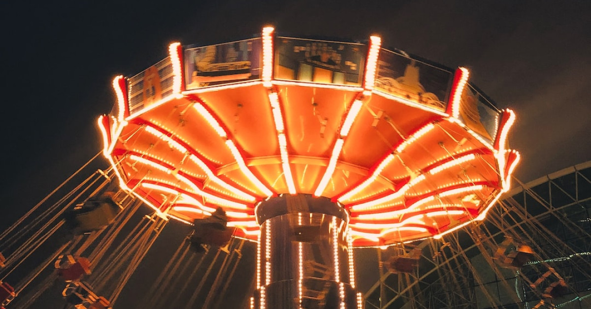 Christmas wishes for your cousin and family with heartwarming image.