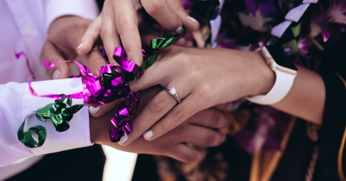 Engaging anniversary wishes and quotes - for a memorable celebration.