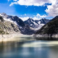 Breville vs DeLonghi espresso machines comparison showdown. Breville vs DeLonghi espresso machines comparison showdown.