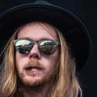 Choosing the perfect ripe cantaloupe melon at market Choosing the perfect ripe cantaloupe melon at market
