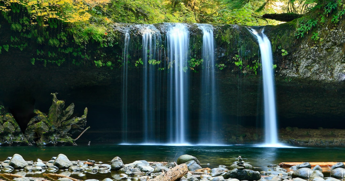 Explore Mauritius' Illusionary Underwater Waterfall Diving Spot
