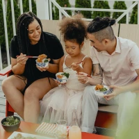 Smashed broccoli recipe for a flavorful vegetable dish. Smashed broccoli recipe for a flavorful vegetable dish.