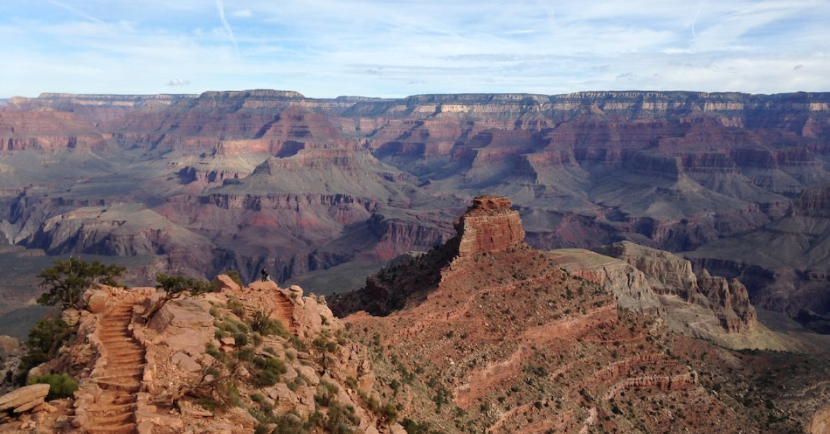 Arizona dumpster diving legal issues infographic