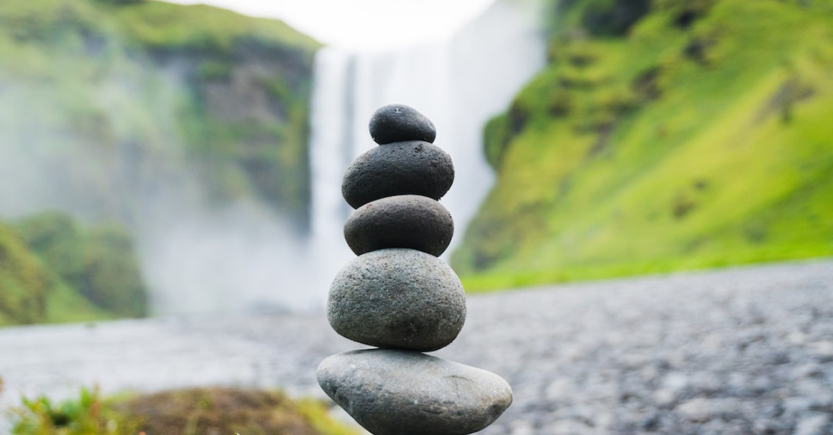 Discover the peaceful art of freediving: balance and harmony.