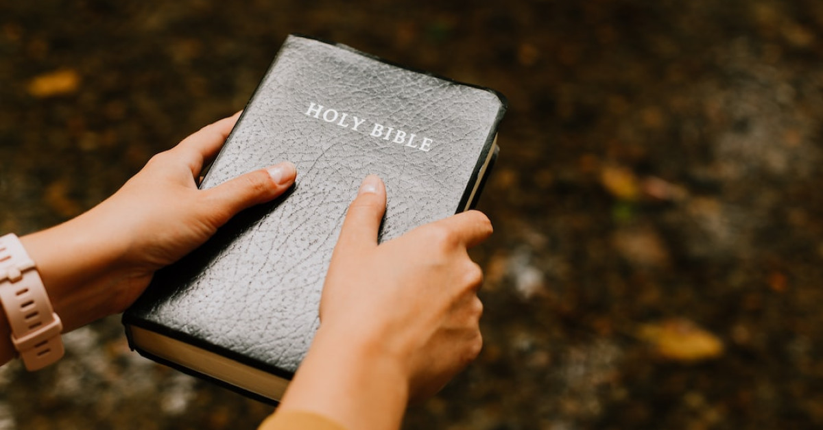 Dive Into Clarity: Discovering Spiritual Connections and Mindset Development