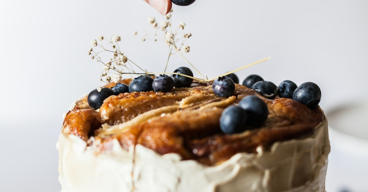 Elevate health with organic food, a wholesome plate journey.