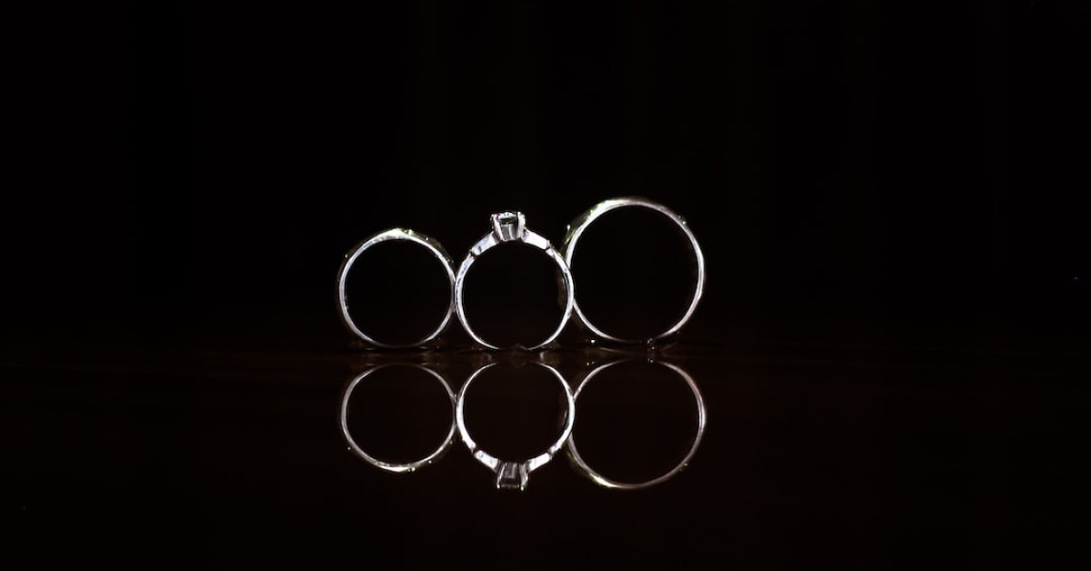 Compilation of 55 unforgettable Lord of the Rings quotes.