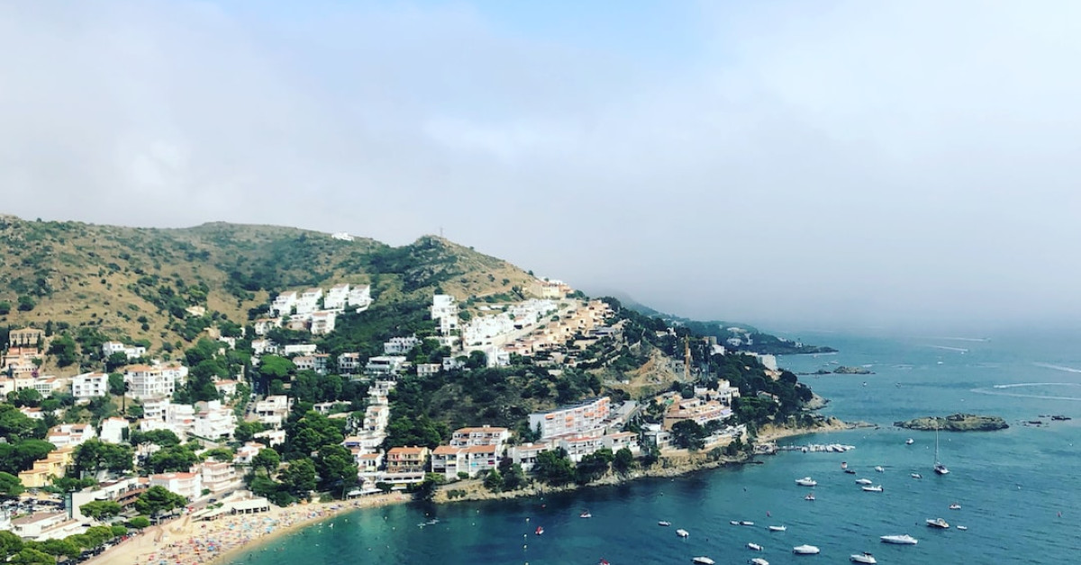 Affordable Luxury Sedans Under 10 Lakhs - Car Comparison Guide