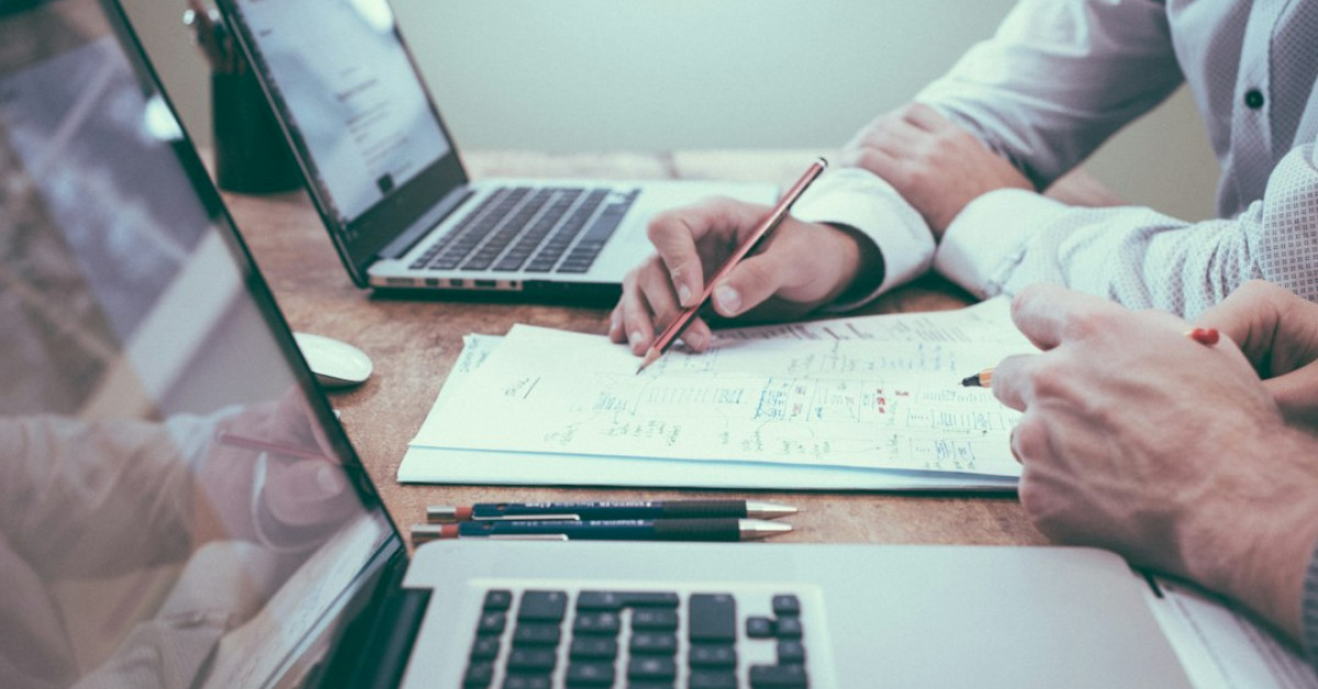 Graph illustration of the natural logarithm function, ln(x).