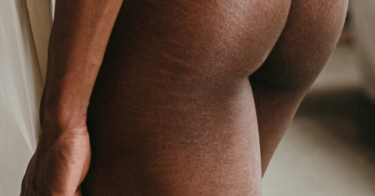 Best Foundations Guide for Oily Skin Types