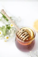 Experience the Bliss of Raw Honey, from Beehive to Table