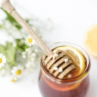 Experience the Bliss of Raw Honey, from Beehive to Table Experience the Bliss of Raw Honey, from Beehive to Table