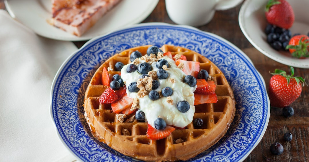 Fuel your day with healthy breakfast ideas and energizing recipes.