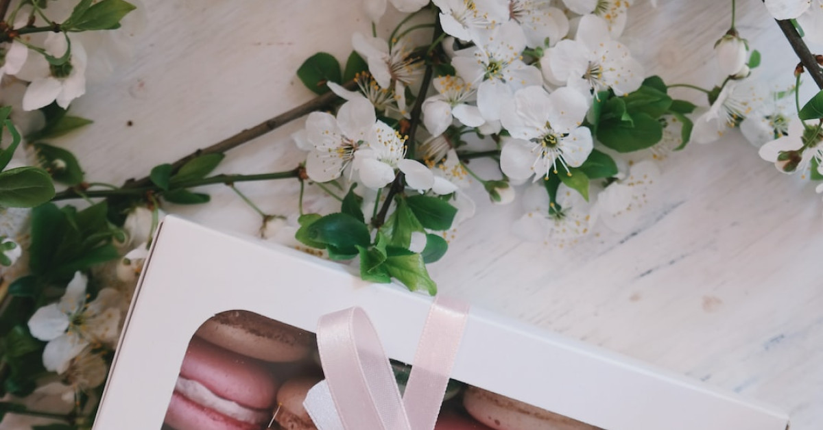 50th anniversary themed golden jubilee celebration cakes.