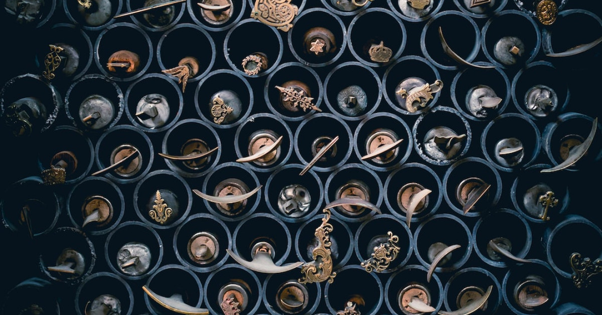 Harry Raftus portrait in 'Unveiling the Charismatic Enigma' article.