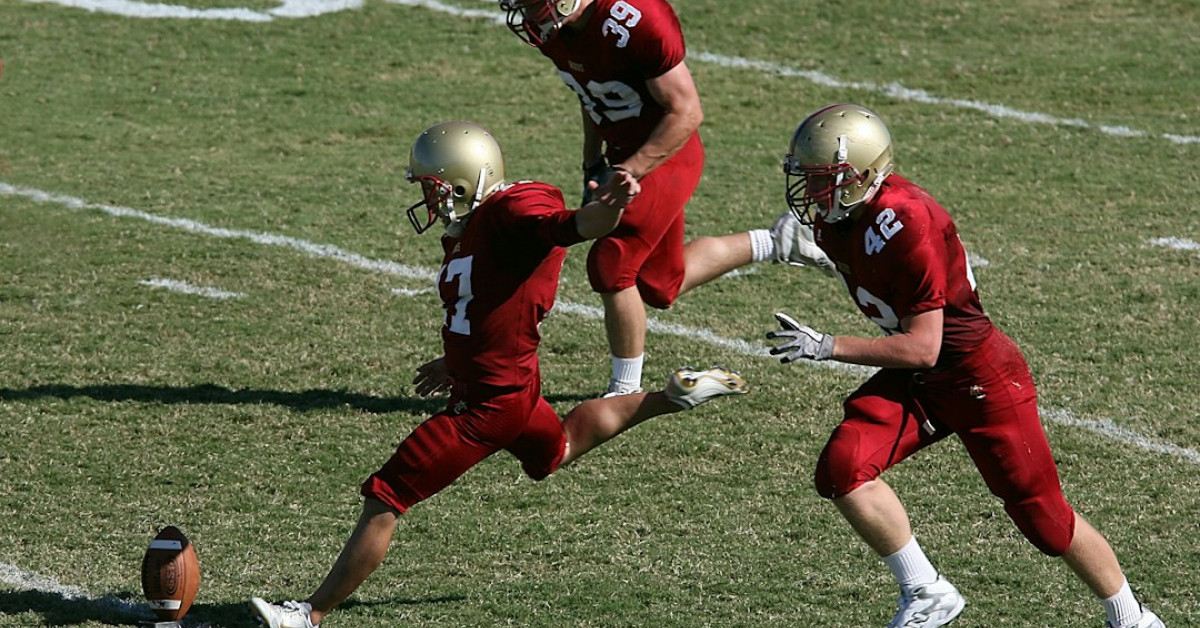 Julia Arnaz presenting Lucille Ball's granddaughter's current projects.
