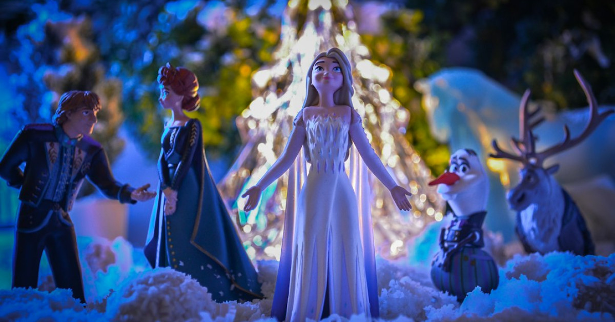 Steaming perfect frozen broccoli in pot.