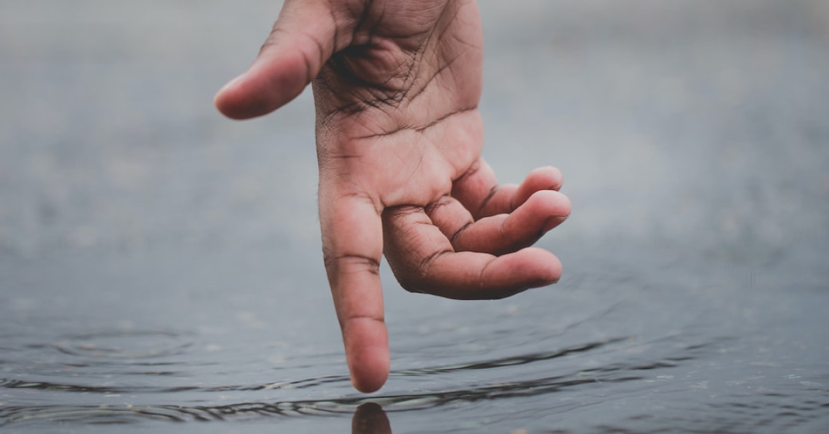 PADI Diving Hand Signals Illustrated Guide