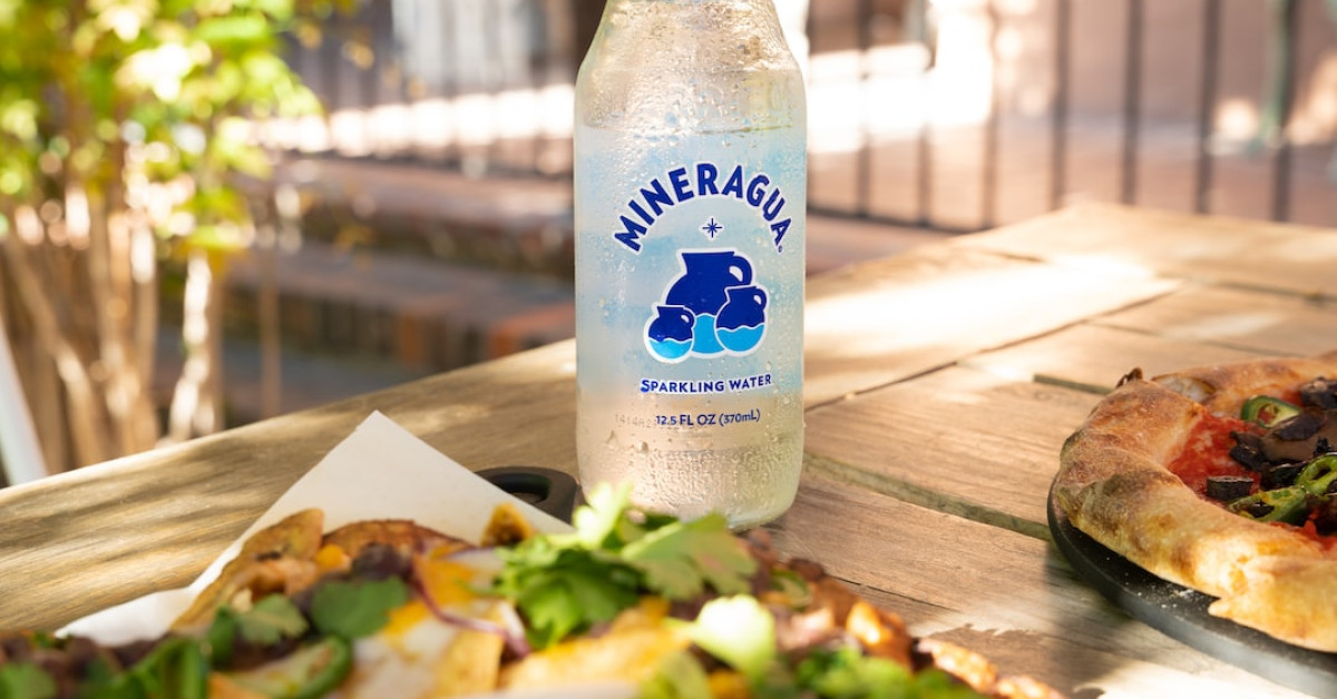 Guide to proper vegetable storage in fridge for longevity.