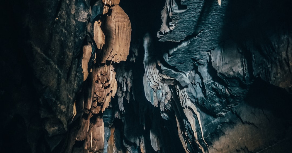 Navigating the Depths: Essential Techniques for Successful Cave Diving.