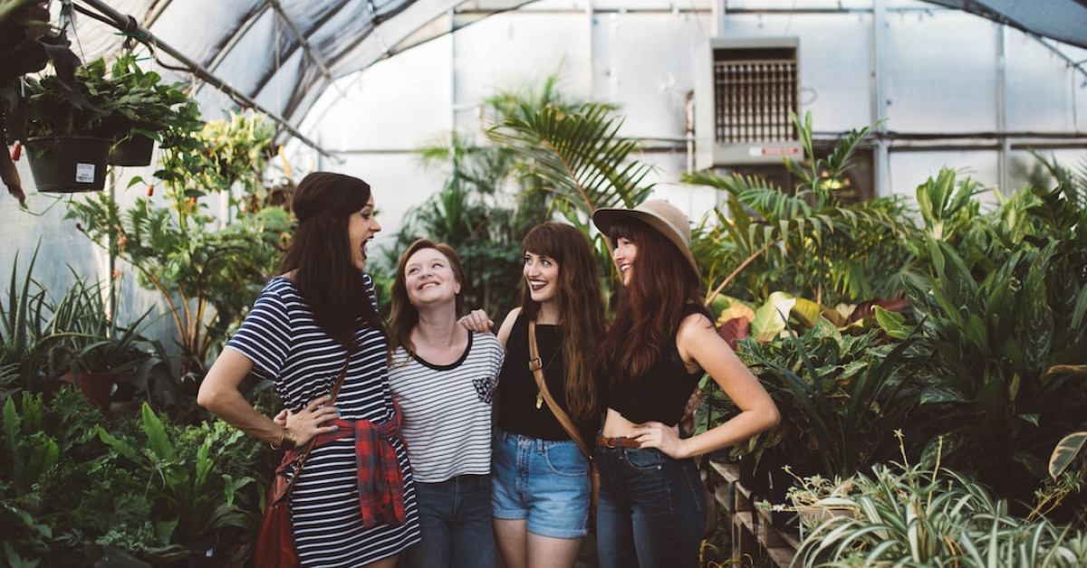 Inspirational quotes on coping with the loss of a friend.