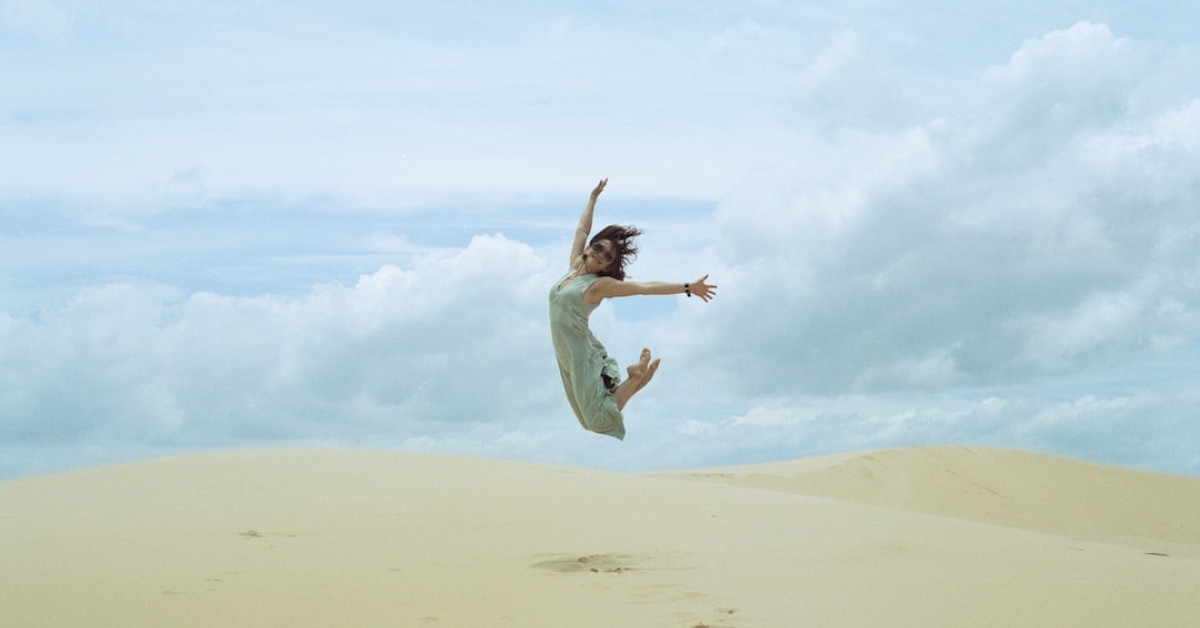 Cruise ship Liberty of the Seas deck plan illustration.