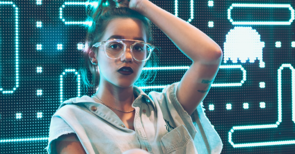 Pac-Man 30th anniversary game maze with high score tips.