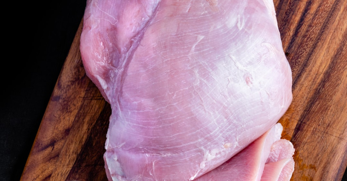 Delicious chicken fajita bowl meal prep presentation.