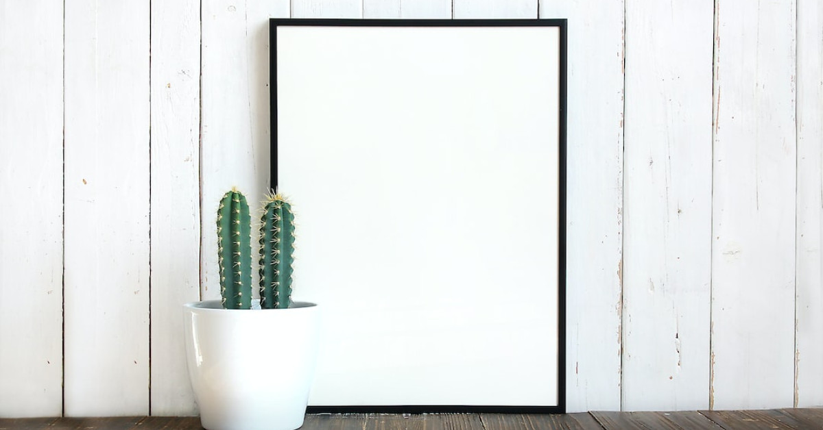 Shallots on table, guide to cooking with aromatic alliums.