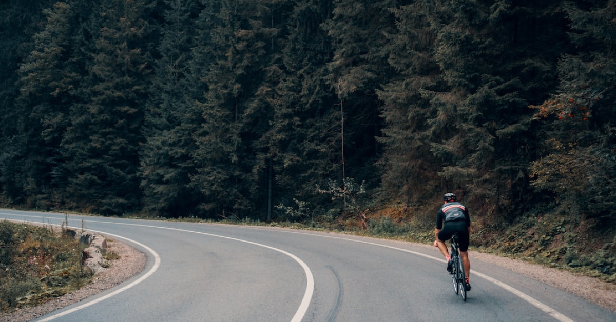 Guide to professional cycling broadcasts streaming services infographic.