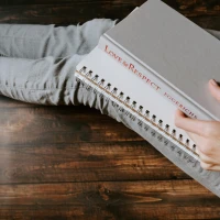 Suzy Kolber's career highlights, from sports reporting to fame. Suzy Kolber's career highlights, from sports reporting to fame.