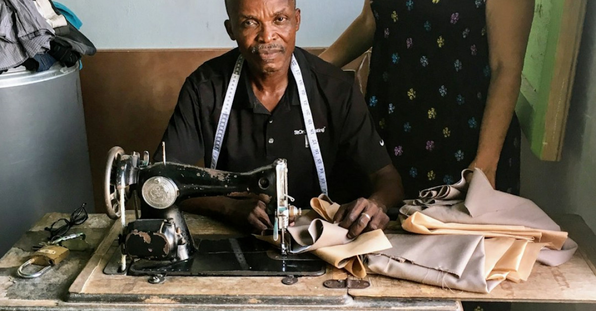 Taylor Stahl Latham smiling, Lesley Stahl's daughter's portrait.