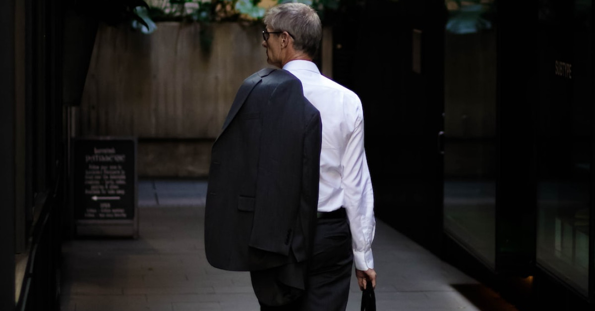 Underwater pig encounter, debunking aquatic swine myths