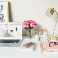 5 Signs Your Finance Boss Secretly Evaluates You. 5 Signs Your Finance Boss Secretly Evaluates You.