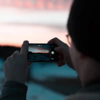 Guide to phone bundles with free tablet bonus offer. Guide to phone bundles with free tablet bonus offer.