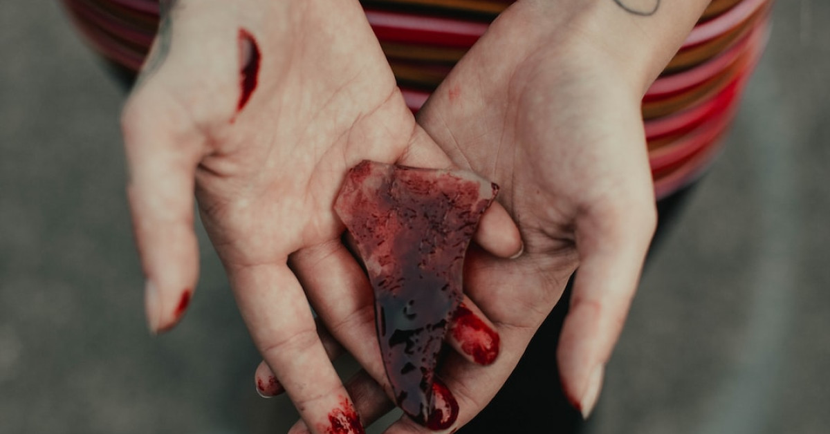 Step-by-step radish cutting guide illustration.