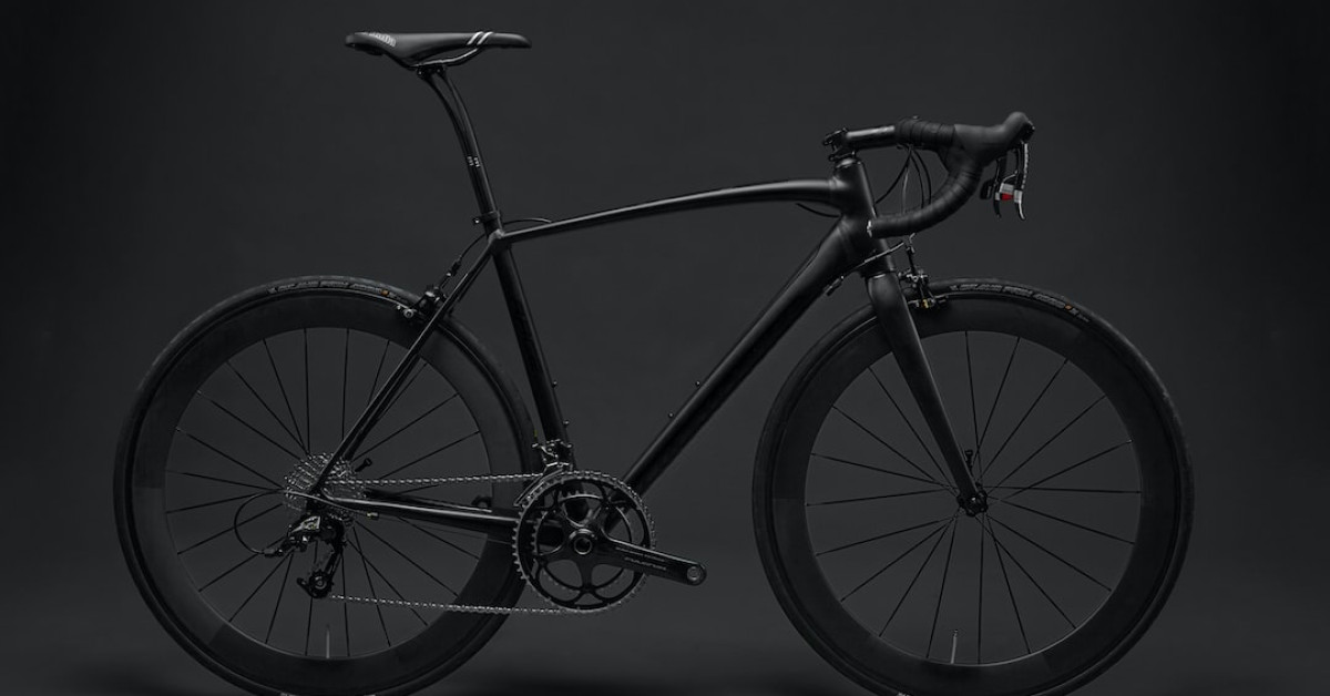 Optimizing bike tire pressure for enhanced cycling performance.