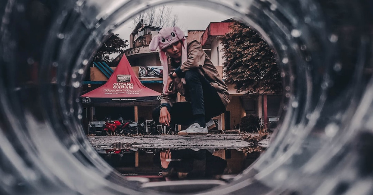 Starbucks Bottled Frappuccinos on display with ingredient details